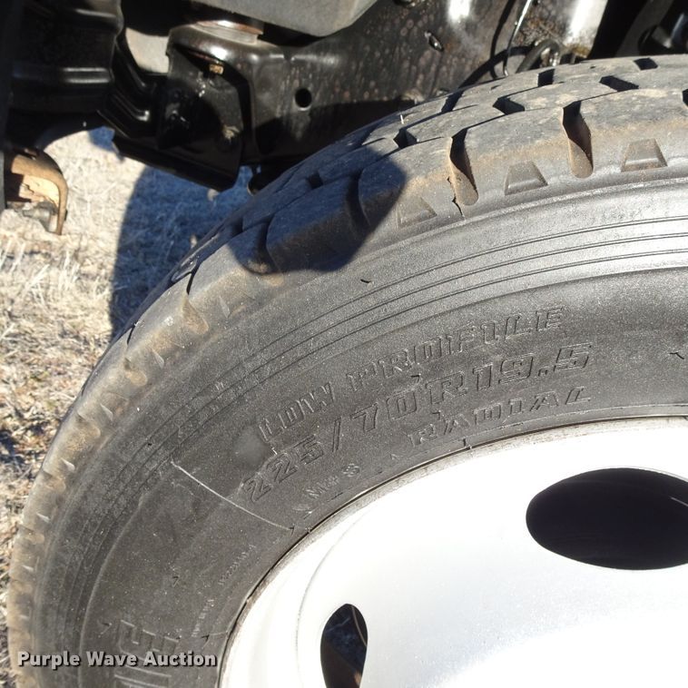 image for item DI0795 2011 Ford F450 Super Duty  bucket truck