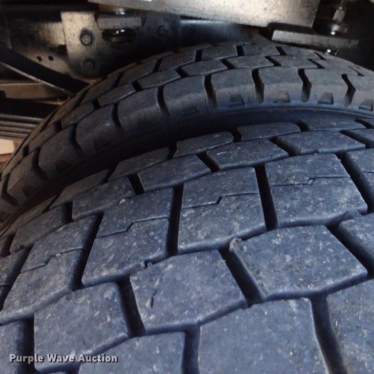 image for item DI0795 2011 Ford F450 Super Duty  bucket truck