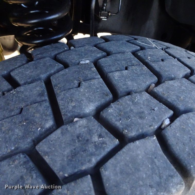 image for item DI0795 2011 Ford F450 Super Duty  bucket truck