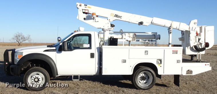 image for item DI0796 2011 Ford F450 Super Duty  bucket truck