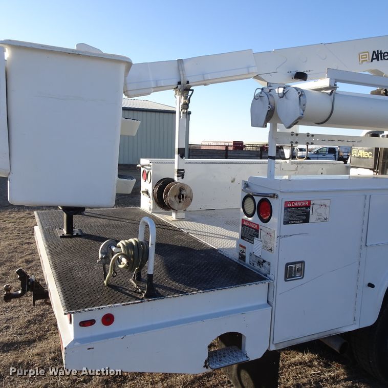 image for item DI0796 2011 Ford F450 Super Duty  bucket truck