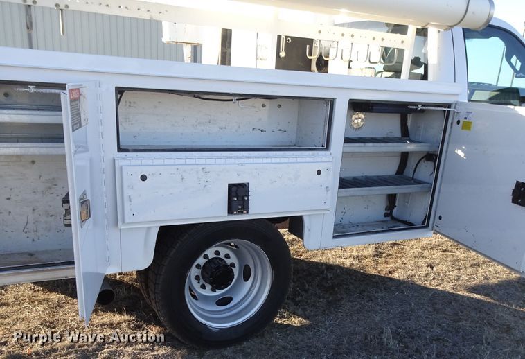 image for item DI0796 2011 Ford F450 Super Duty  bucket truck