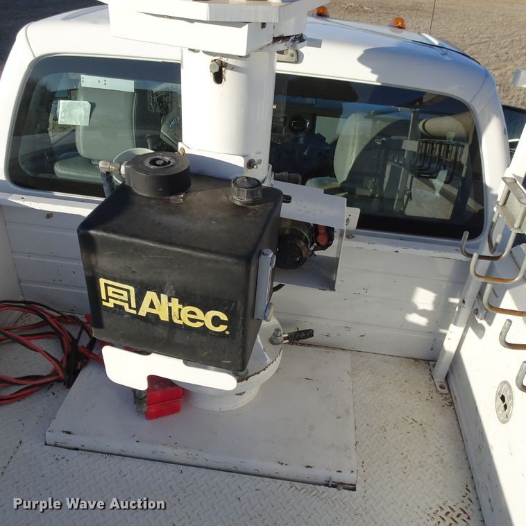 image for item DI0796 2011 Ford F450 Super Duty  bucket truck