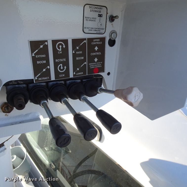 image for item DI0796 2011 Ford F450 Super Duty  bucket truck