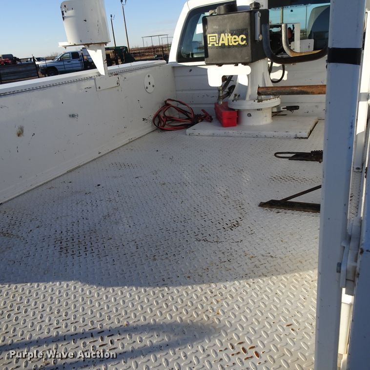 image for item DI0796 2011 Ford F450 Super Duty  bucket truck