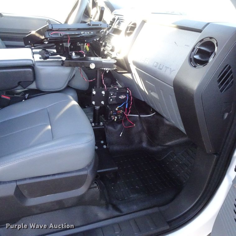 image for item DI0796 2011 Ford F450 Super Duty  bucket truck