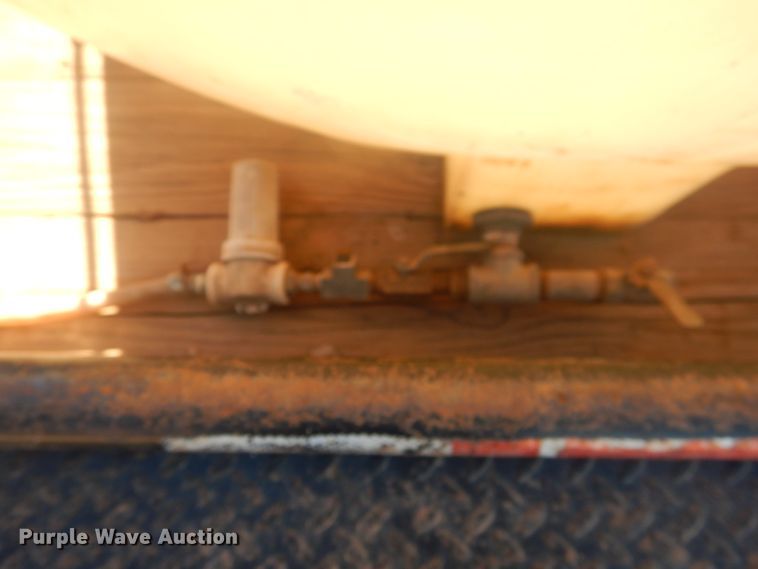 image for item DI3624 2006 Tex Mex utility trailer with pressure washer