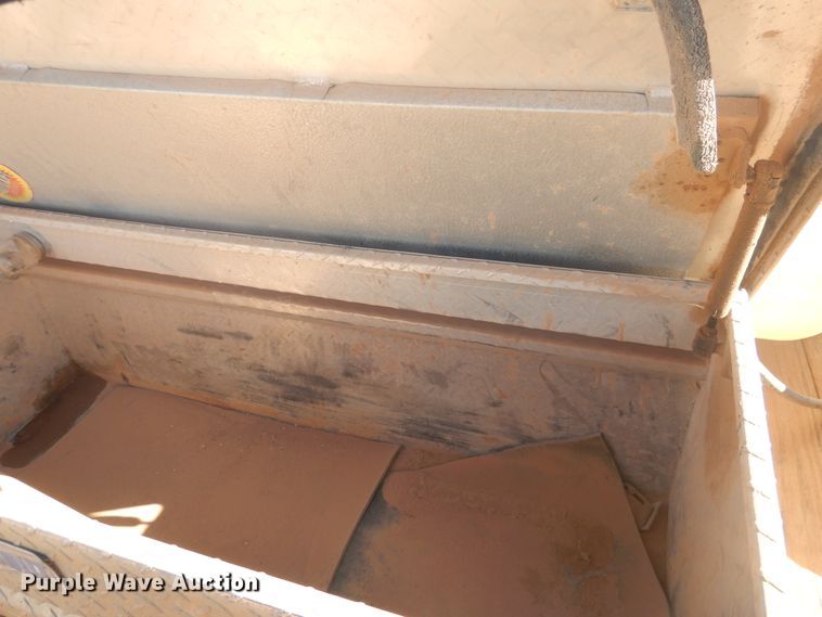 image for item DI3624 2006 Tex Mex utility trailer with pressure washer