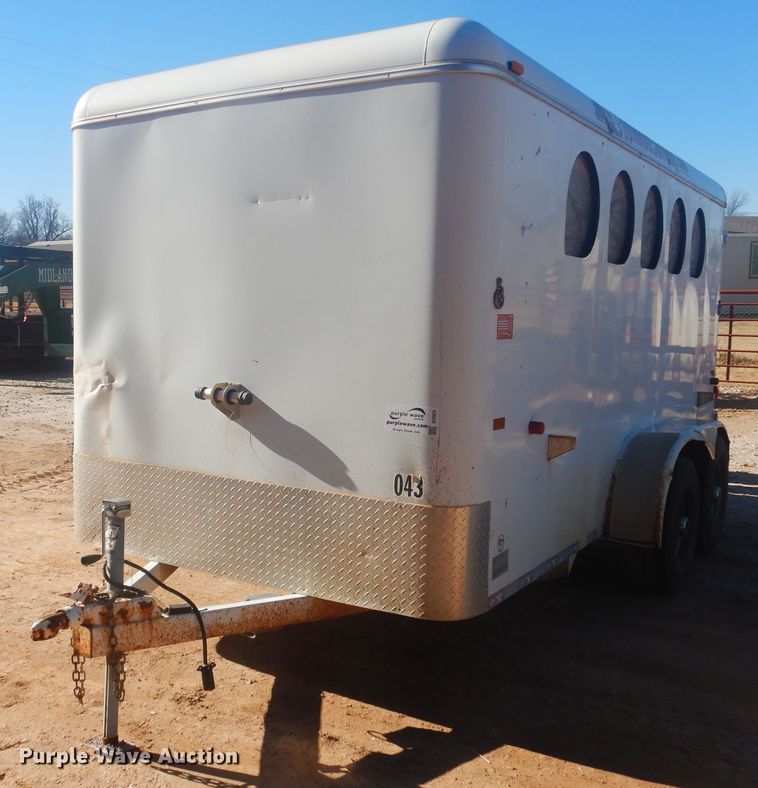 image for item DI3625 2010 CM enclosed cargo trailer with pressure washer