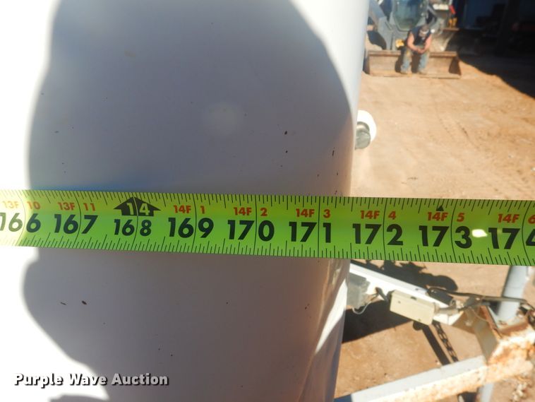 image for item DI3625 2010 CM enclosed cargo trailer with pressure washer