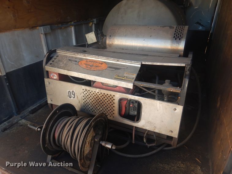 image for item DI3625 2010 CM enclosed cargo trailer with pressure washer