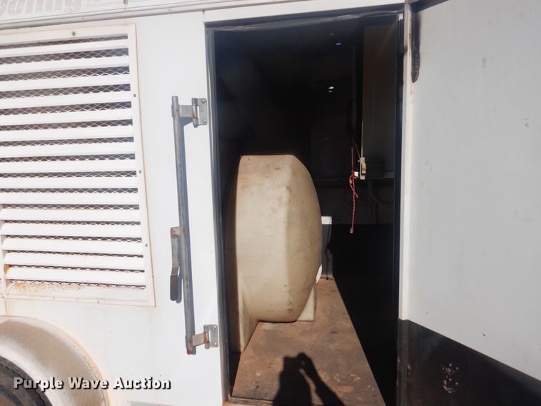 image for item DI3625 2010 CM enclosed cargo trailer with pressure washer