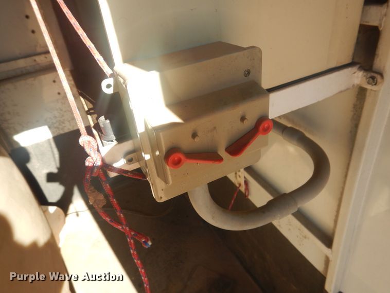 image for item DI3625 2010 CM enclosed cargo trailer with pressure washer