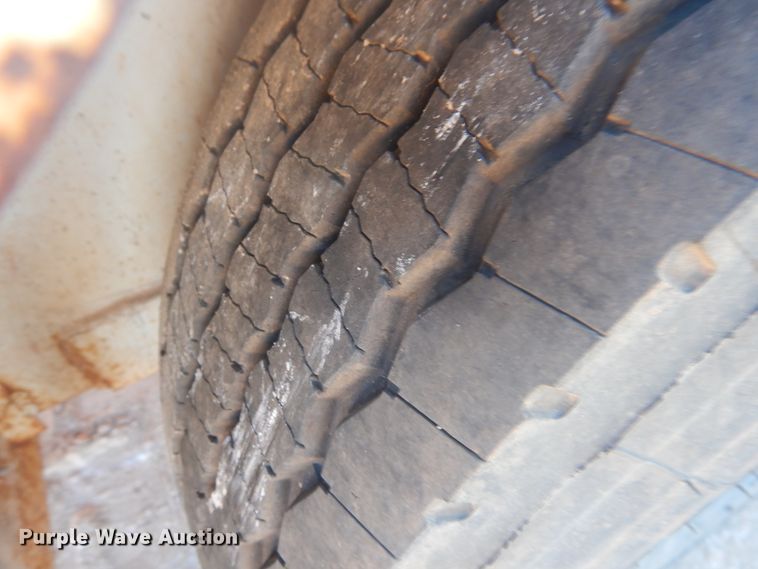 image for item DI3625 2010 CM enclosed cargo trailer with pressure washer