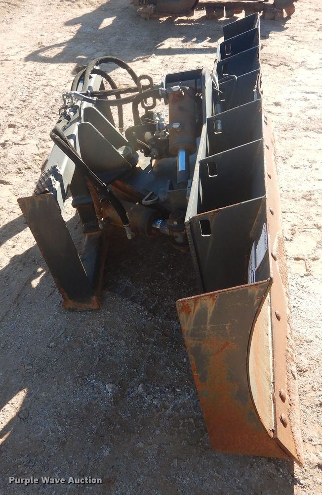 image for item DI3631 Skid steer dozer blade