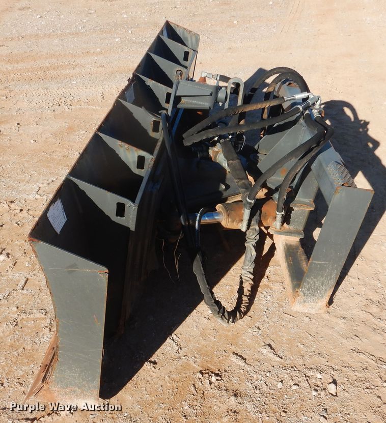 image for item DI3631 Skid steer dozer blade