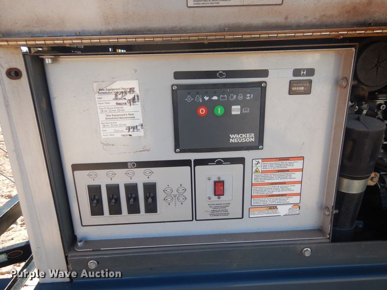 image for item DI3632 2014 Top Hat utility trailer with light plant