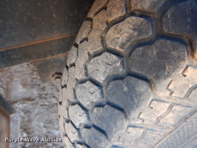 image for item DI3634 2013 Top Hat utility trailer with light plant