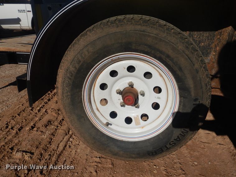 image for item DI3634 2013 Top Hat utility trailer with light plant