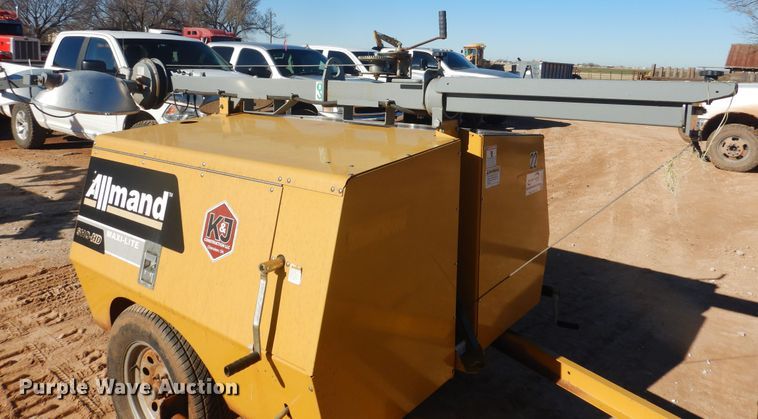 image for item DI3635 Allmand  light plant