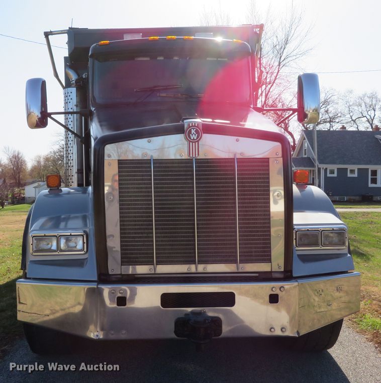 image for item DI3886 2006 Kenworth T800  dump truck