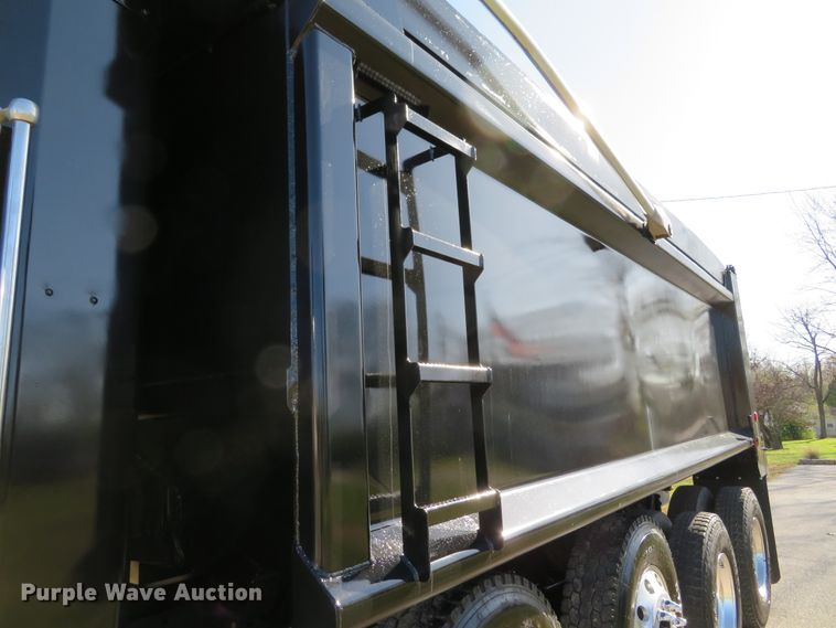 image for item DI3886 2006 Kenworth T800  dump truck