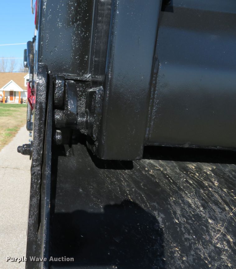 image for item DI3886 2006 Kenworth T800  dump truck