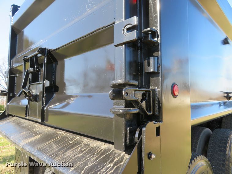 image for item DI3886 2006 Kenworth T800  dump truck