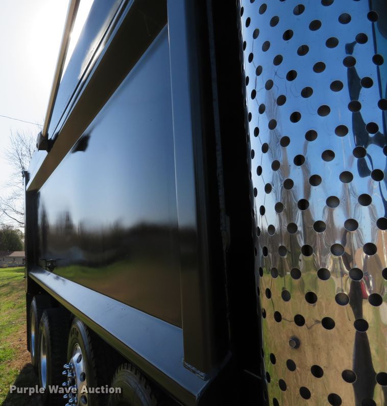 image for item DI3886 2006 Kenworth T800  dump truck