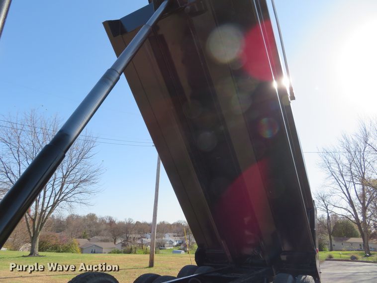 image for item DI3886 2006 Kenworth T800  dump truck