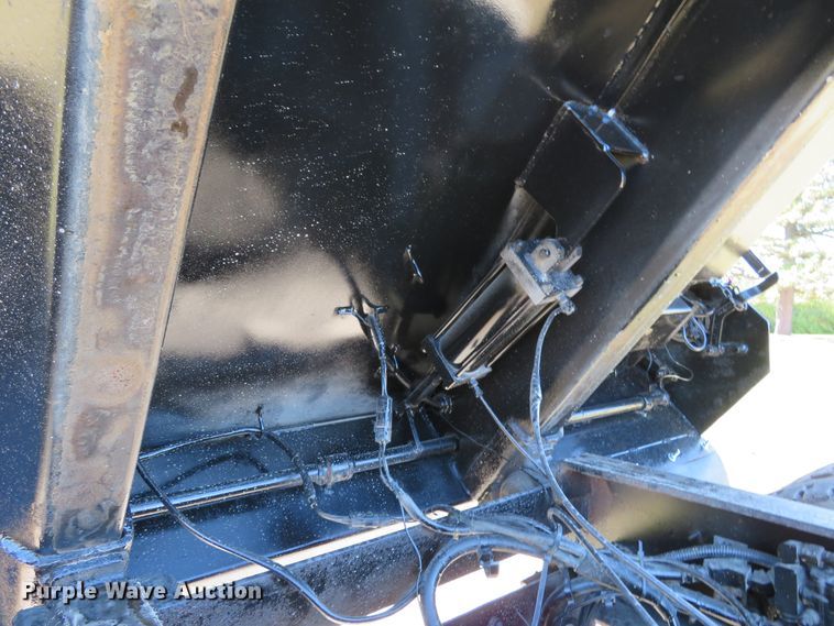 image for item DI3886 2006 Kenworth T800  dump truck