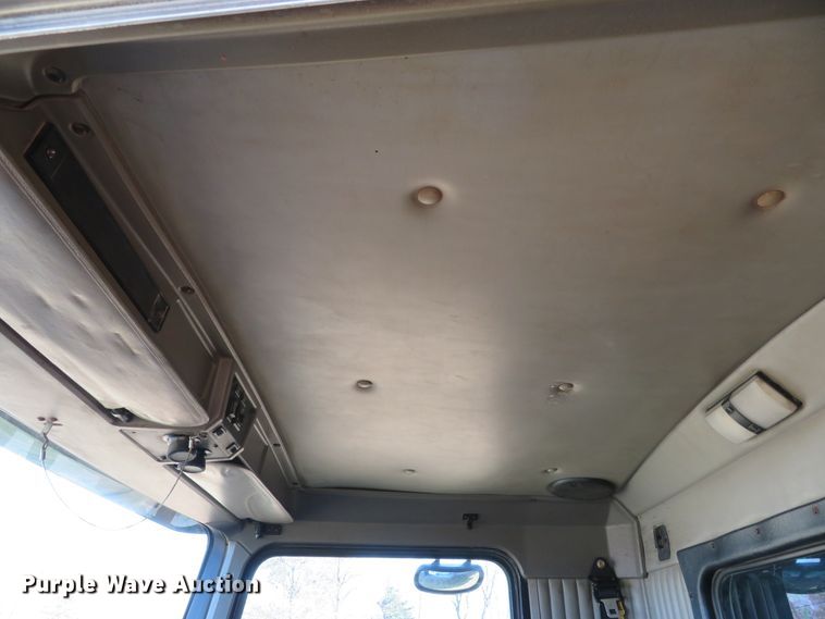 image for item DI3886 2006 Kenworth T800  dump truck