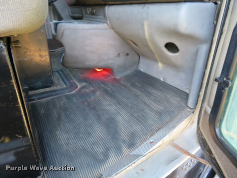 image for item DI3886 2006 Kenworth T800  dump truck