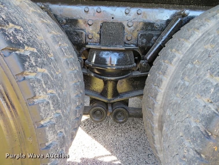 image for item DI3886 2006 Kenworth T800  dump truck