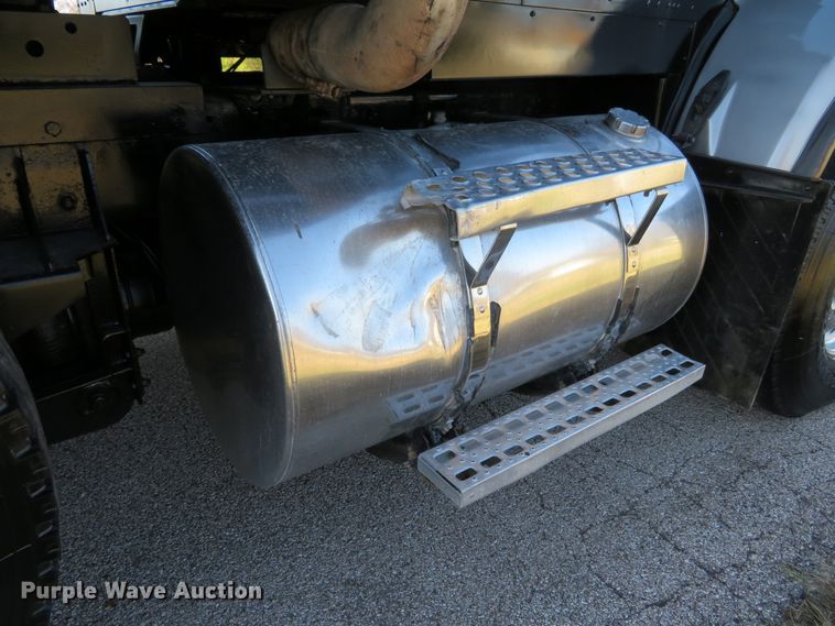 image for item DI3886 2006 Kenworth T800  dump truck