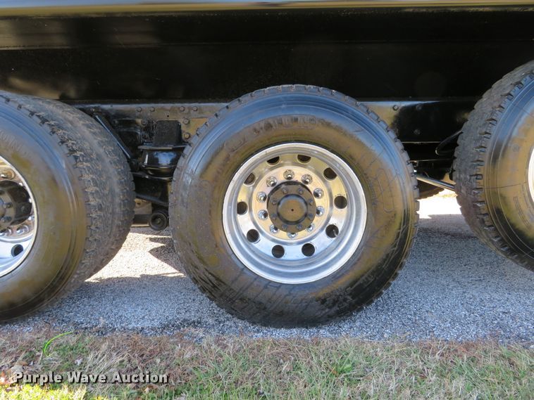 image for item DI3886 2006 Kenworth T800  dump truck