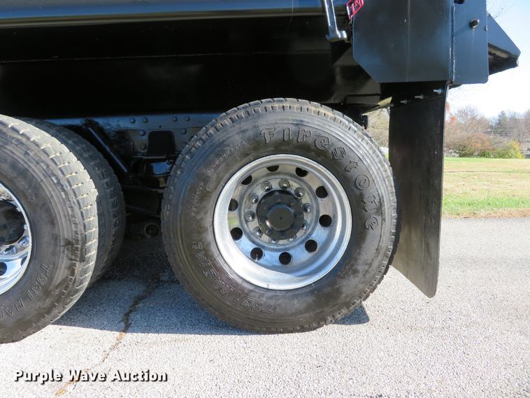 image for item DI3886 2006 Kenworth T800  dump truck