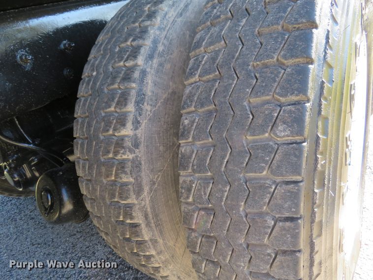 image for item DI3886 2006 Kenworth T800  dump truck