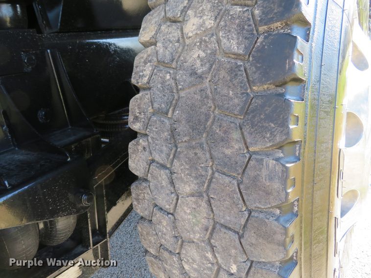 image for item DI3886 2006 Kenworth T800  dump truck