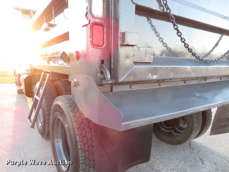 image for item DI3928 2011 International 7500  dump truck