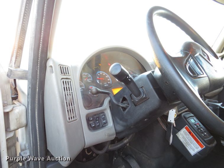 image for item DI3928 2011 International 7500  dump truck