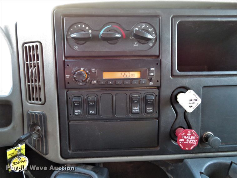 image for item DI3928 2011 International 7500  dump truck