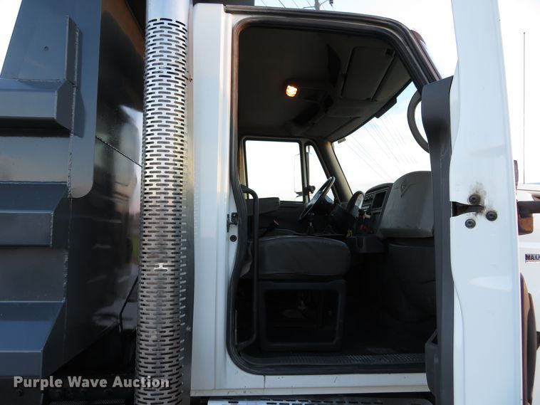 image for item DI3928 2011 International 7500  dump truck