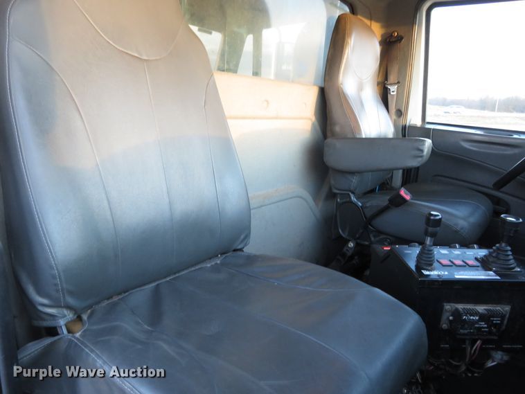 image for item DI3928 2011 International 7500  dump truck