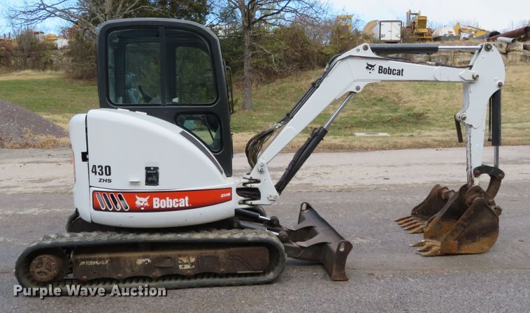 image for item DI3936 2004 Bobcat 430 ZHS  mini excavator