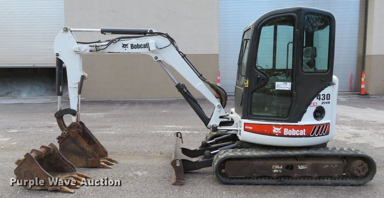 image for item DI3936 2004 Bobcat 430 ZHS  mini excavator