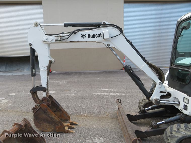 image for item DI3936 2004 Bobcat 430 ZHS  mini excavator