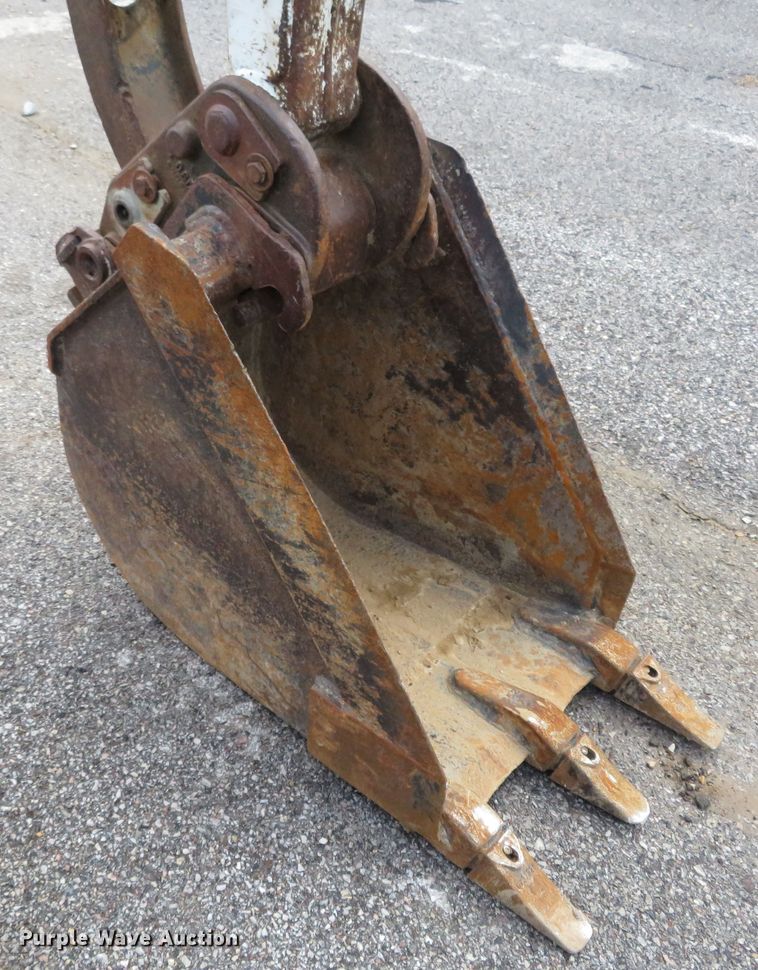 image for item DI3936 2004 Bobcat 430 ZHS  mini excavator