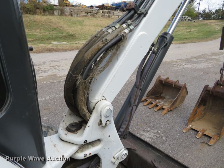 image for item DI3936 2004 Bobcat 430 ZHS  mini excavator