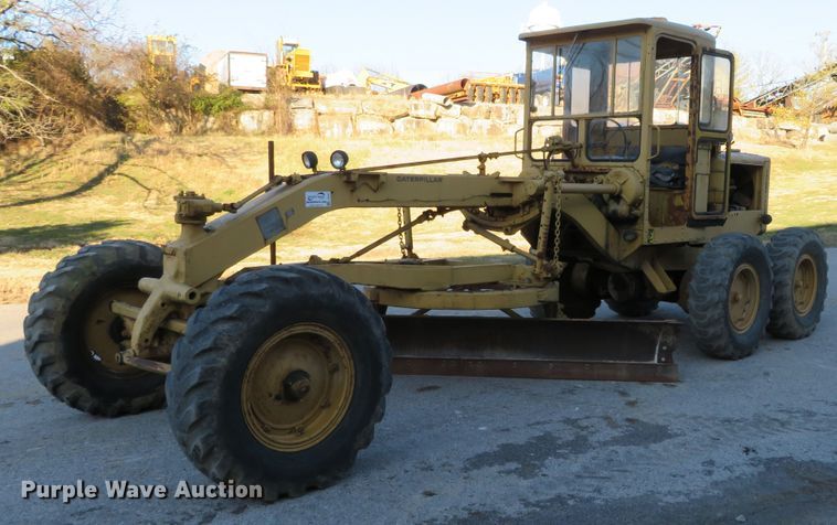 image for item DI3937 Caterpillar 12  rigid frame motor grader